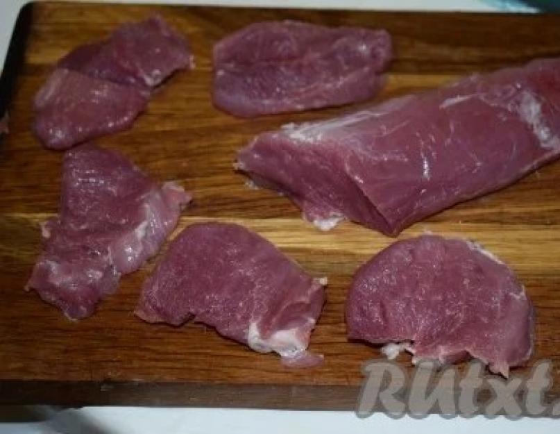 Блюдо из свиной вырезки на сковороде. Свиная вырезка — самый простой рецепт Сколько жарится свиная вырезка