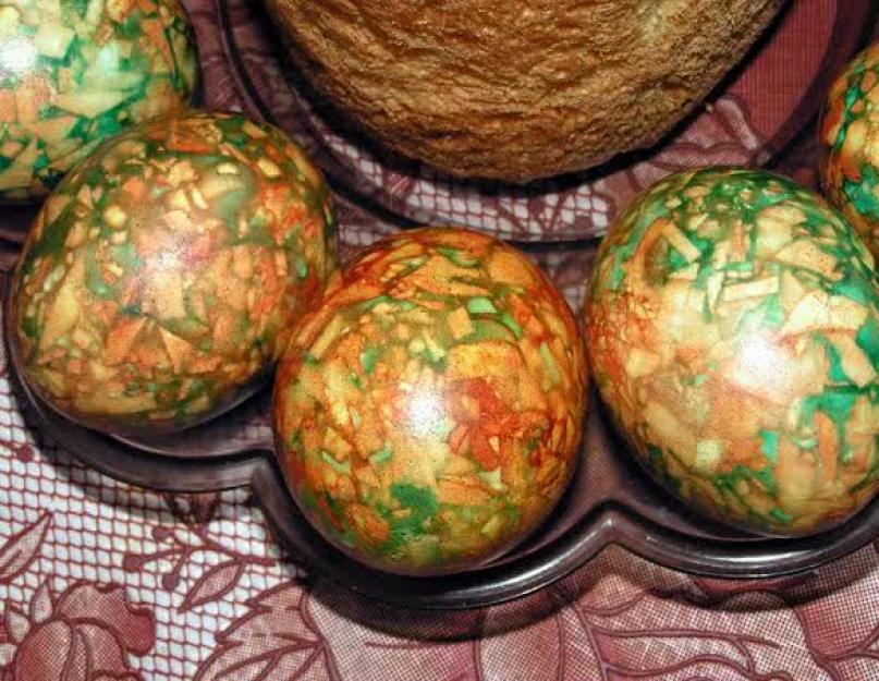 Как сделать мраморный узор на яйцах. Как покрасить яйца на Пасху: семь самых необычных способов